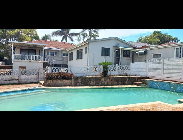 3 BEDROOM HOUSE FOR SALE IN BLUFF